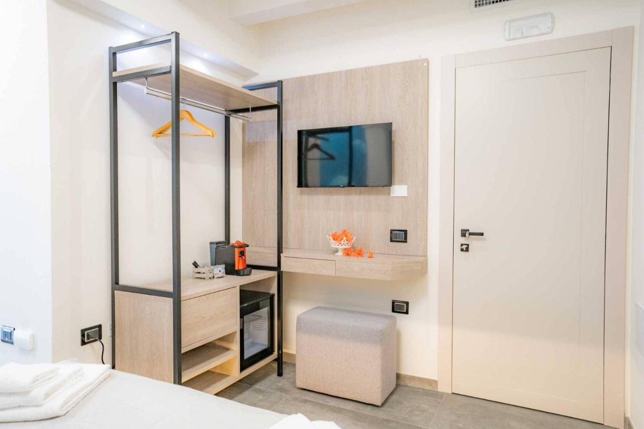 Carizza Rooms Pozzallo Esterno foto